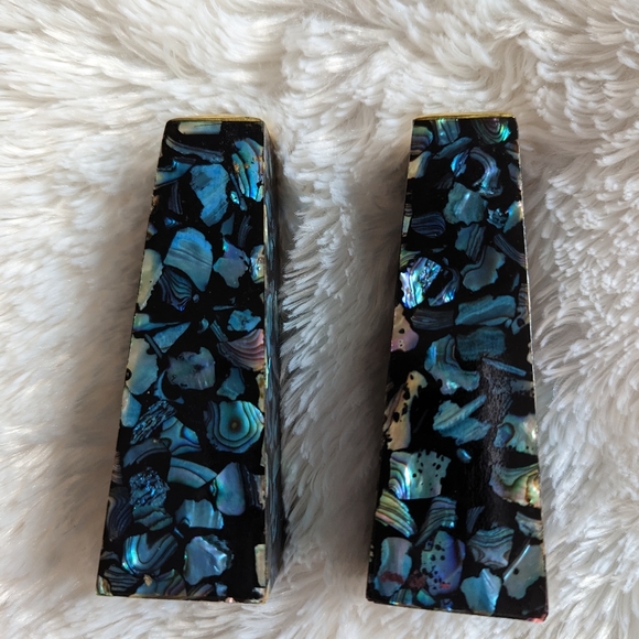 Ariki Abalone Shell Salt and Pepper Shakers - Picture 6 of 7